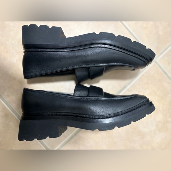 New Vince Women’s Robin Lug Loafers Sz7 Black Leather MSRP:$350 - Picture 6 of 11